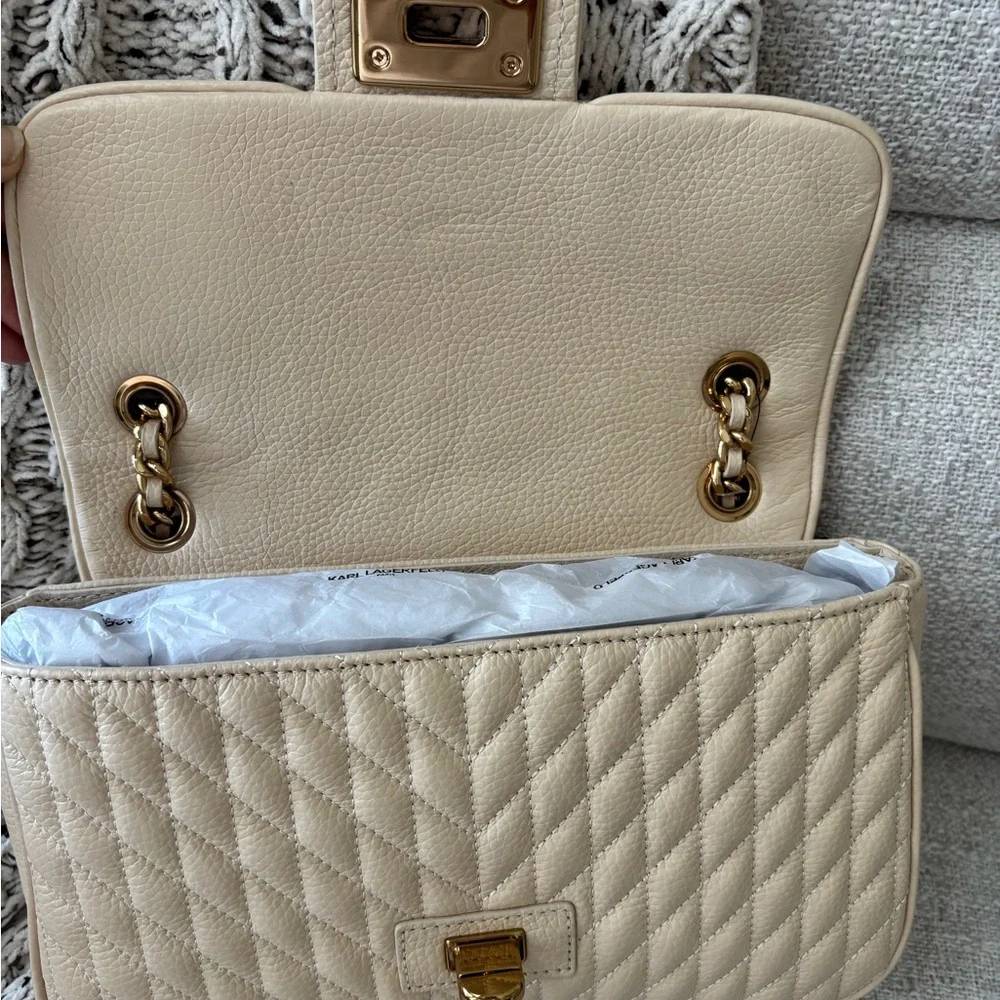 NWT Karl Lagerfeld Agyness Leather Shoulder/Crossbody bag in Cream - Picture 7 of 10